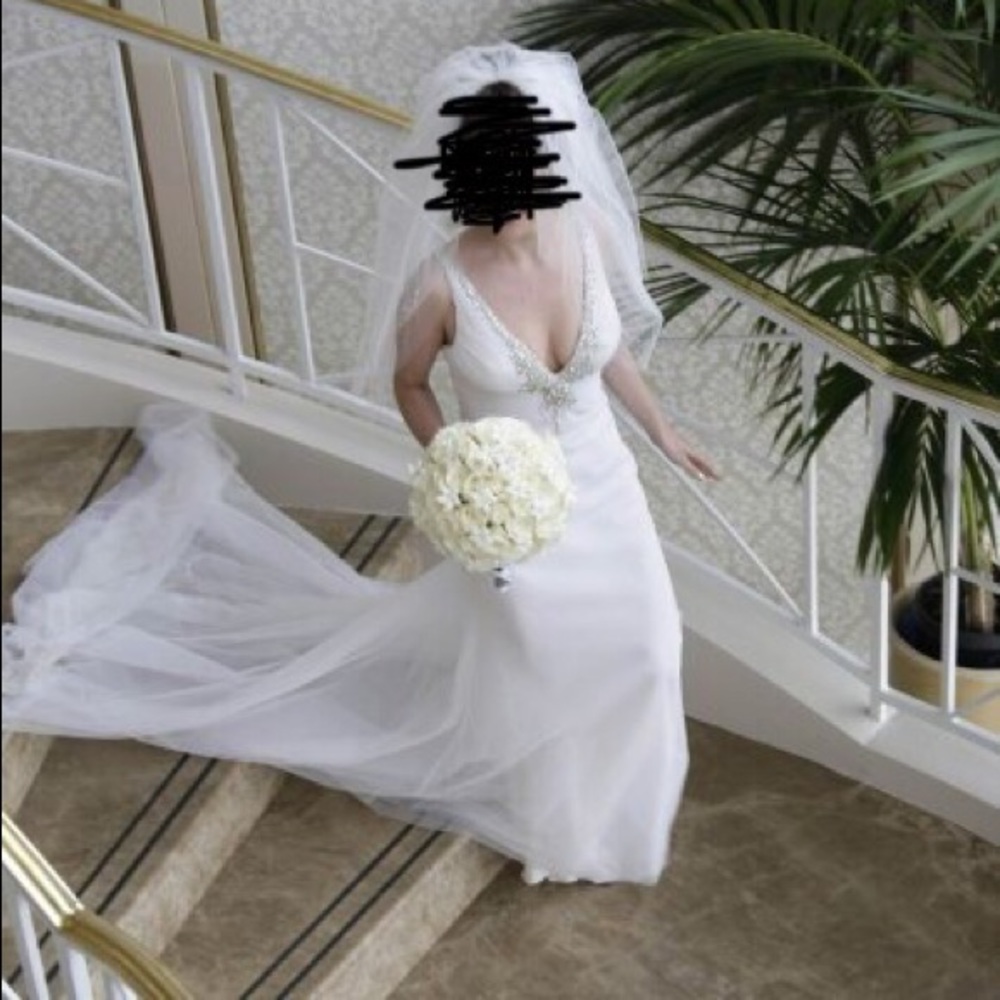 More pictures of Reem Acra wedding dress